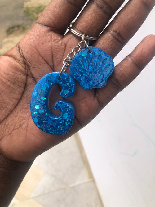 Custom Glitter Resin Letter 'G' Keychain – Full Ocean Blue