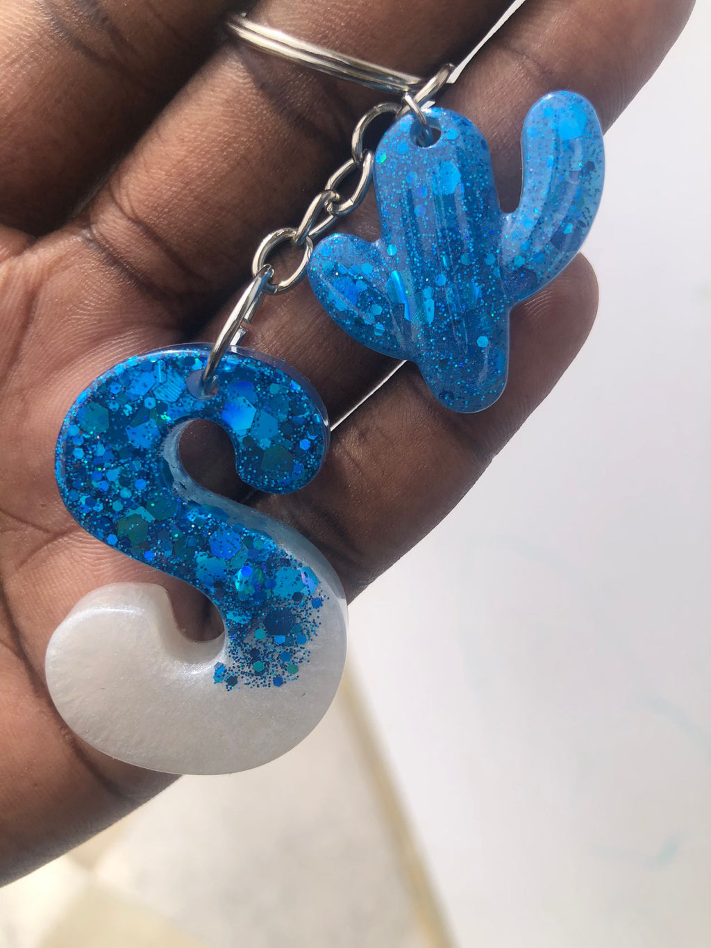 Handmade Resin Initial Keychain – Letter S Glitter Ombre with Cactus Charm