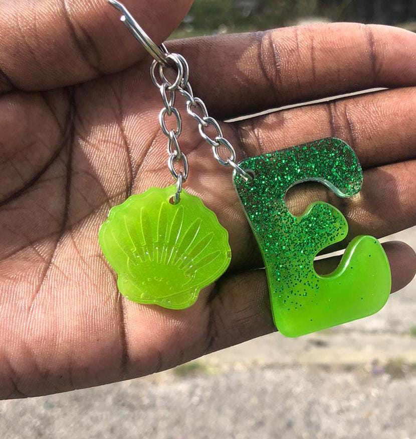 Custom Resin Alphabet Keychain - Emerald & Lime Gradient with Shell Charm