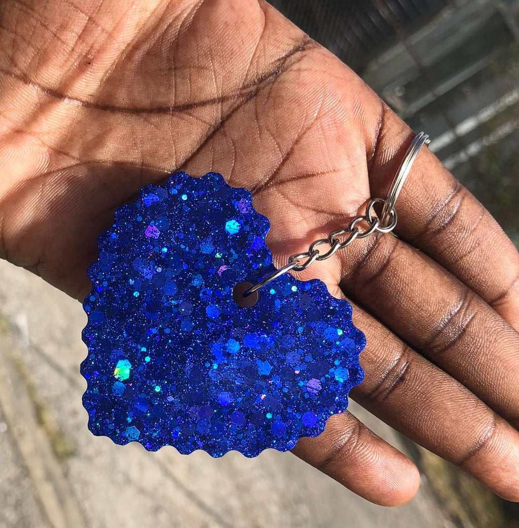 Chunky Glitter Scalloped Keychain – Custom Resin Bag Charm
