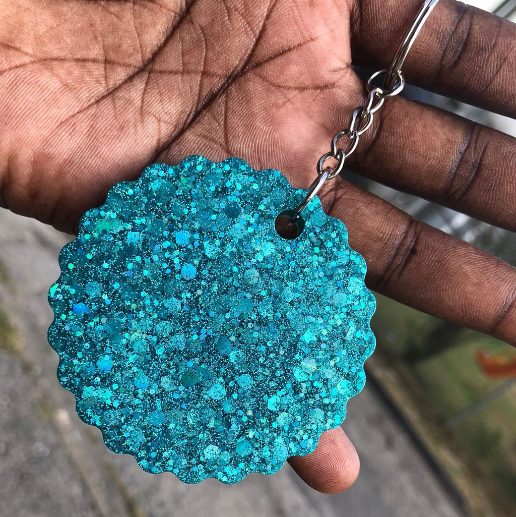 Chunky Glitter Scalloped Keychain – Custom Resin Bag Charm