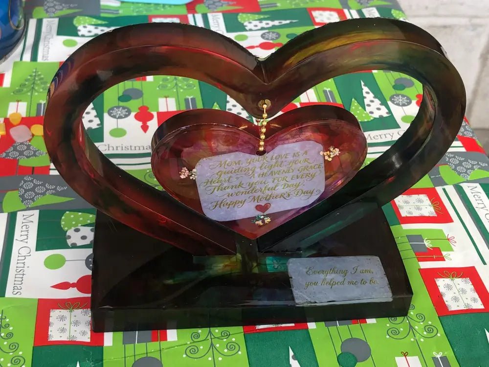 Handcrafted Double Heart Resin Keepsake – The Perfect Gift for Mom