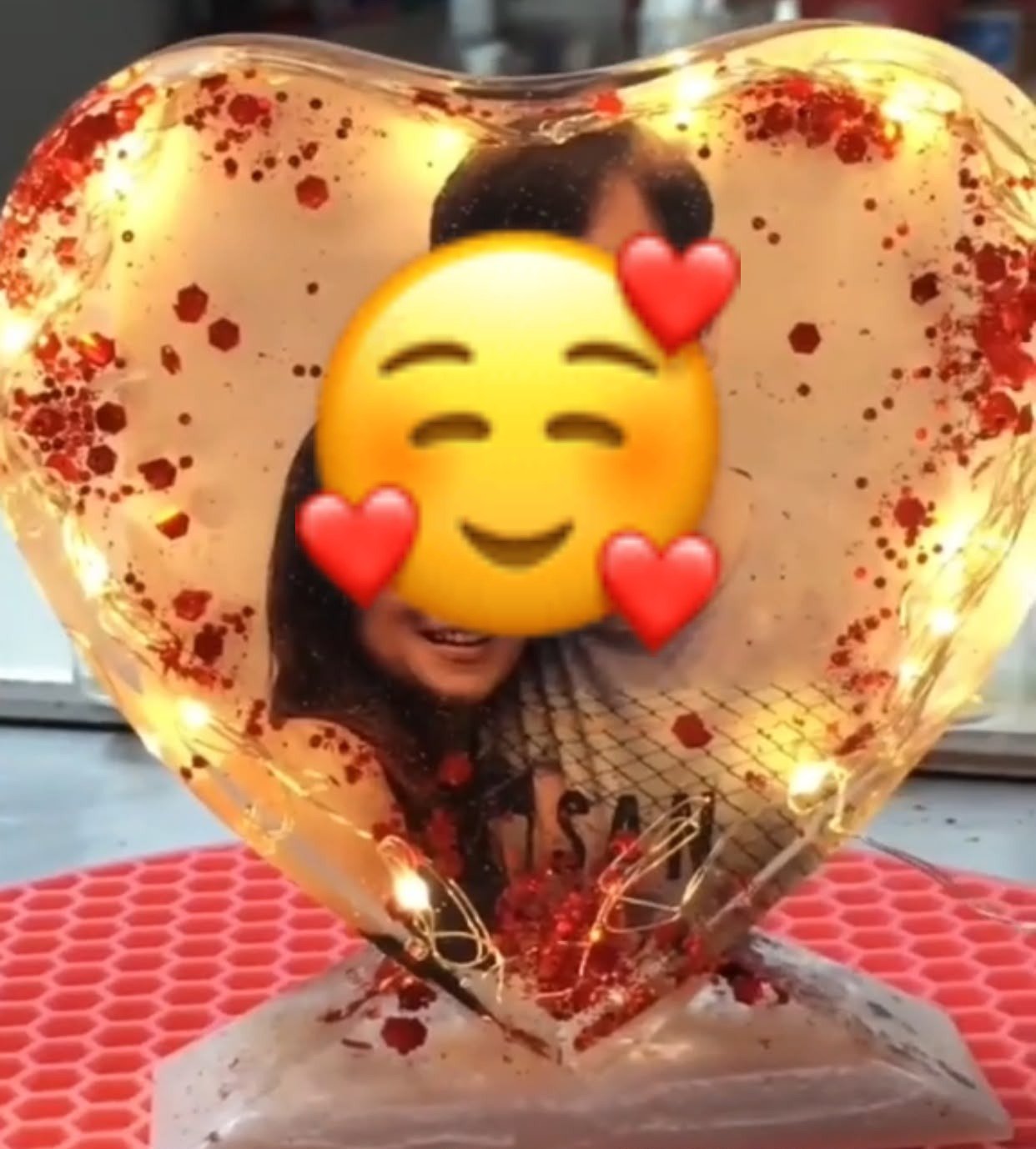 Custom Resin Memorial Heart Plaque with Stand | Personalized Keepsake
