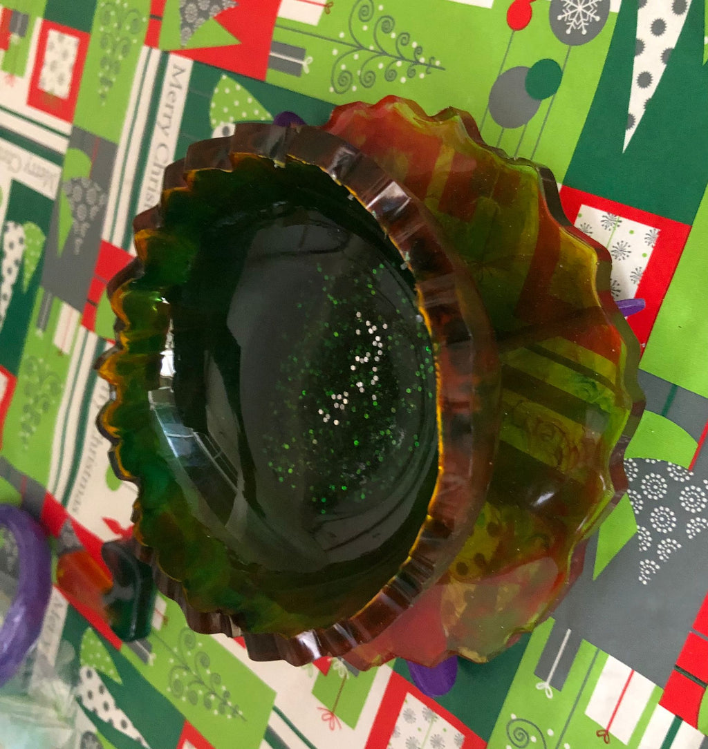 Handcrafted Emerald & Gold Resin Bowl
